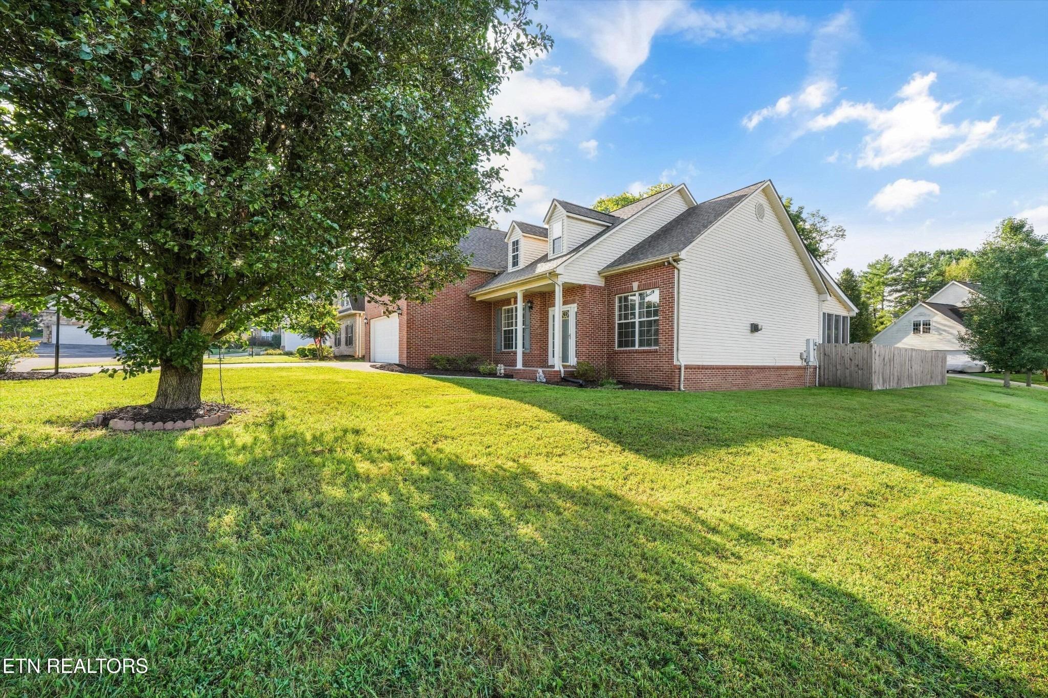 Cherry Blossom Ln, Knoxville, TN 37931