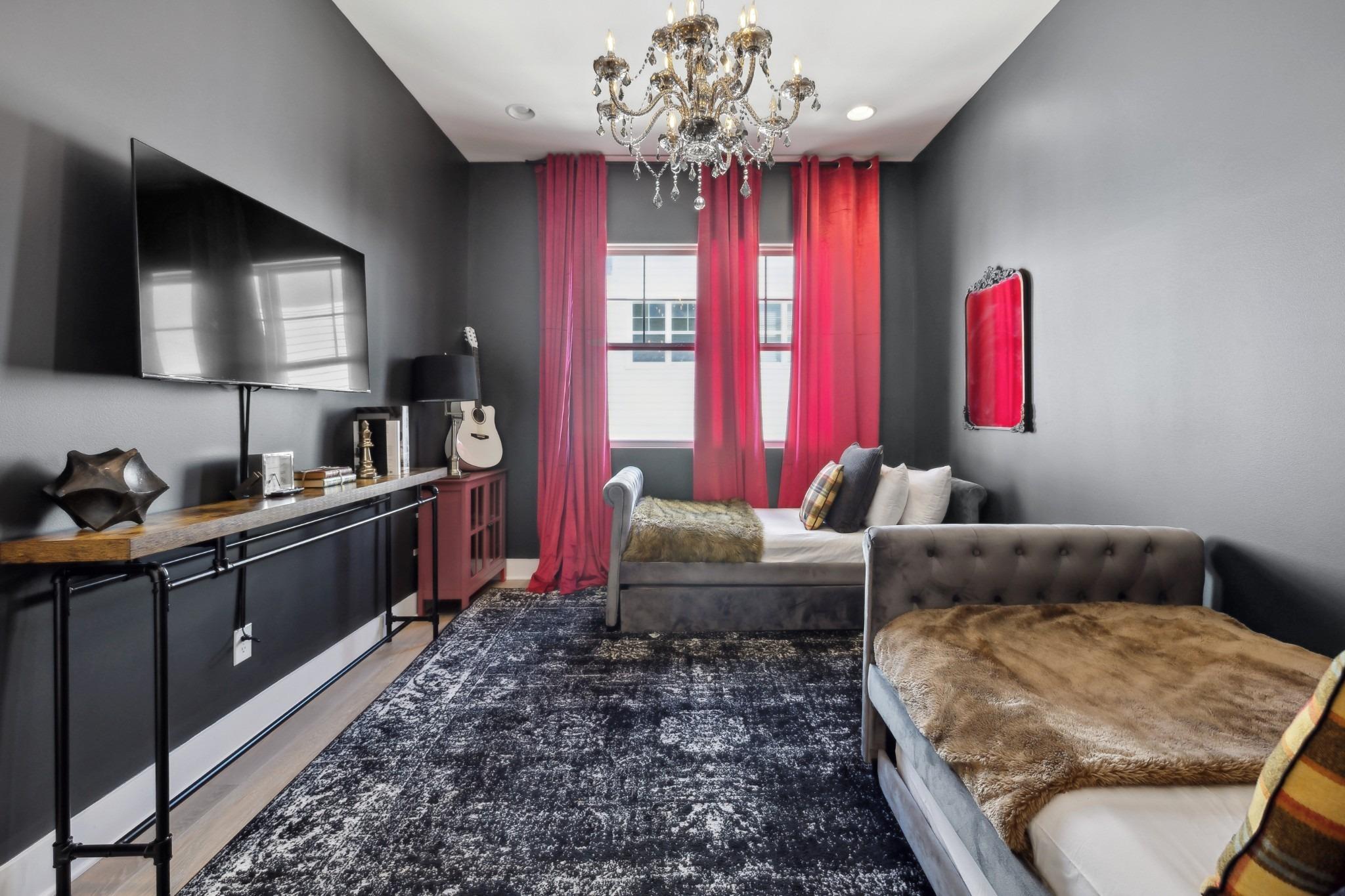 Napoleon St, Nashville, TN 37207