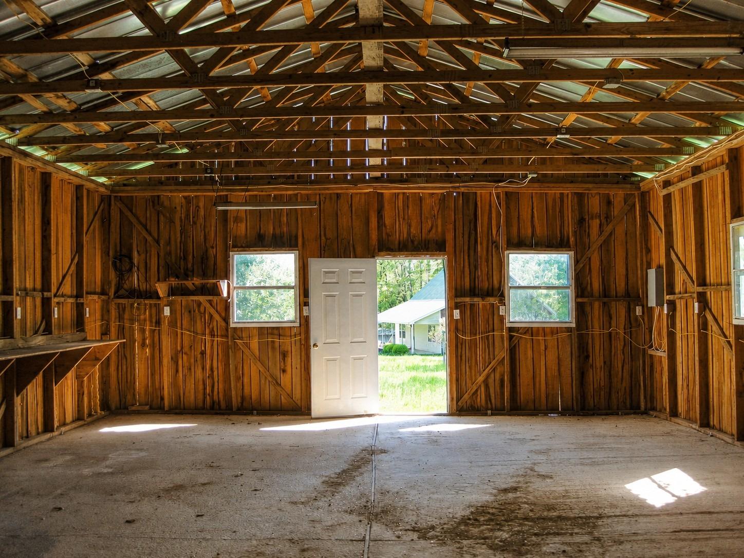 E Plunders Creek Rd, Dickson, TN 37055