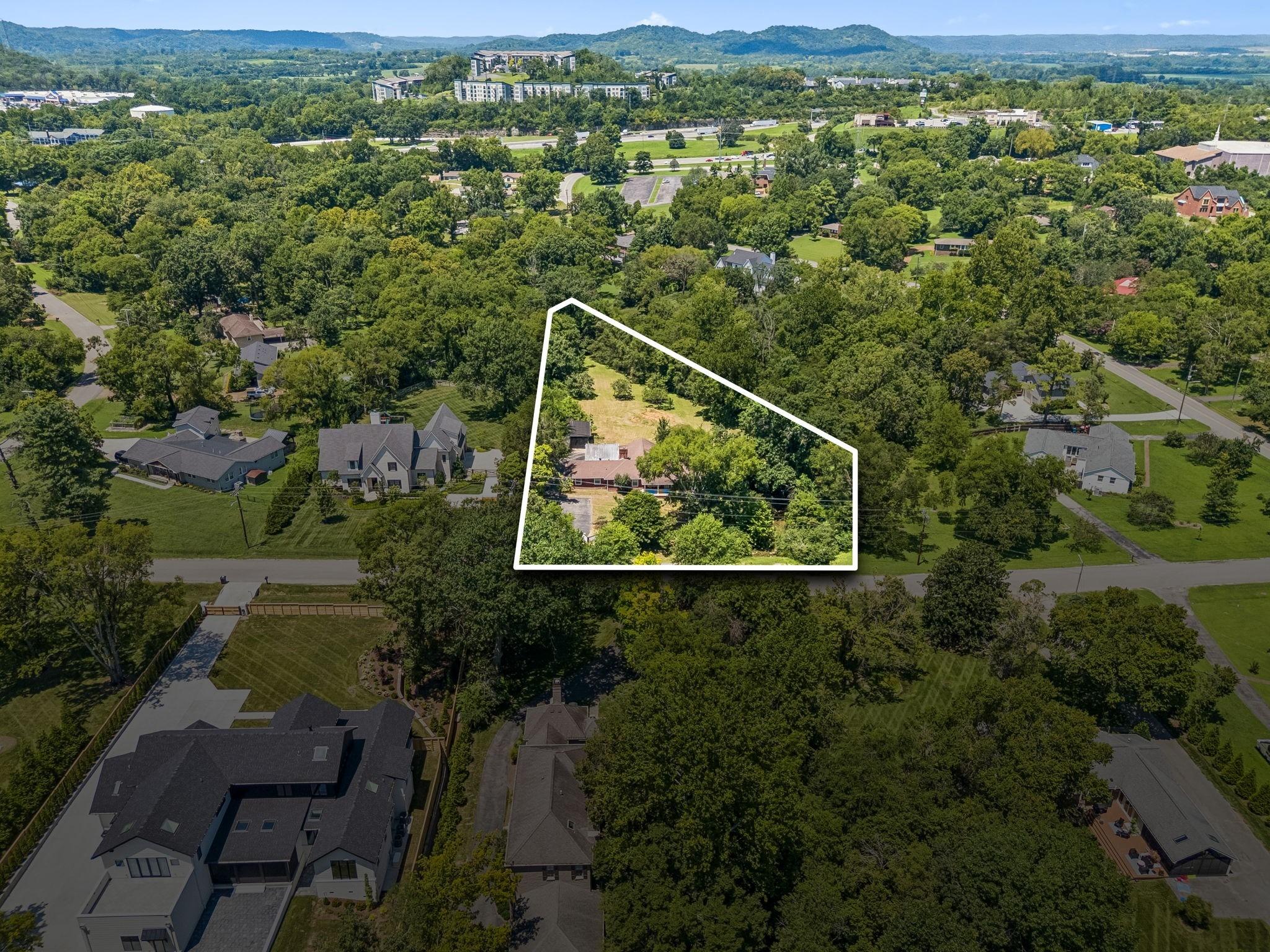 Newberry Rd, Nashville, TN 37205