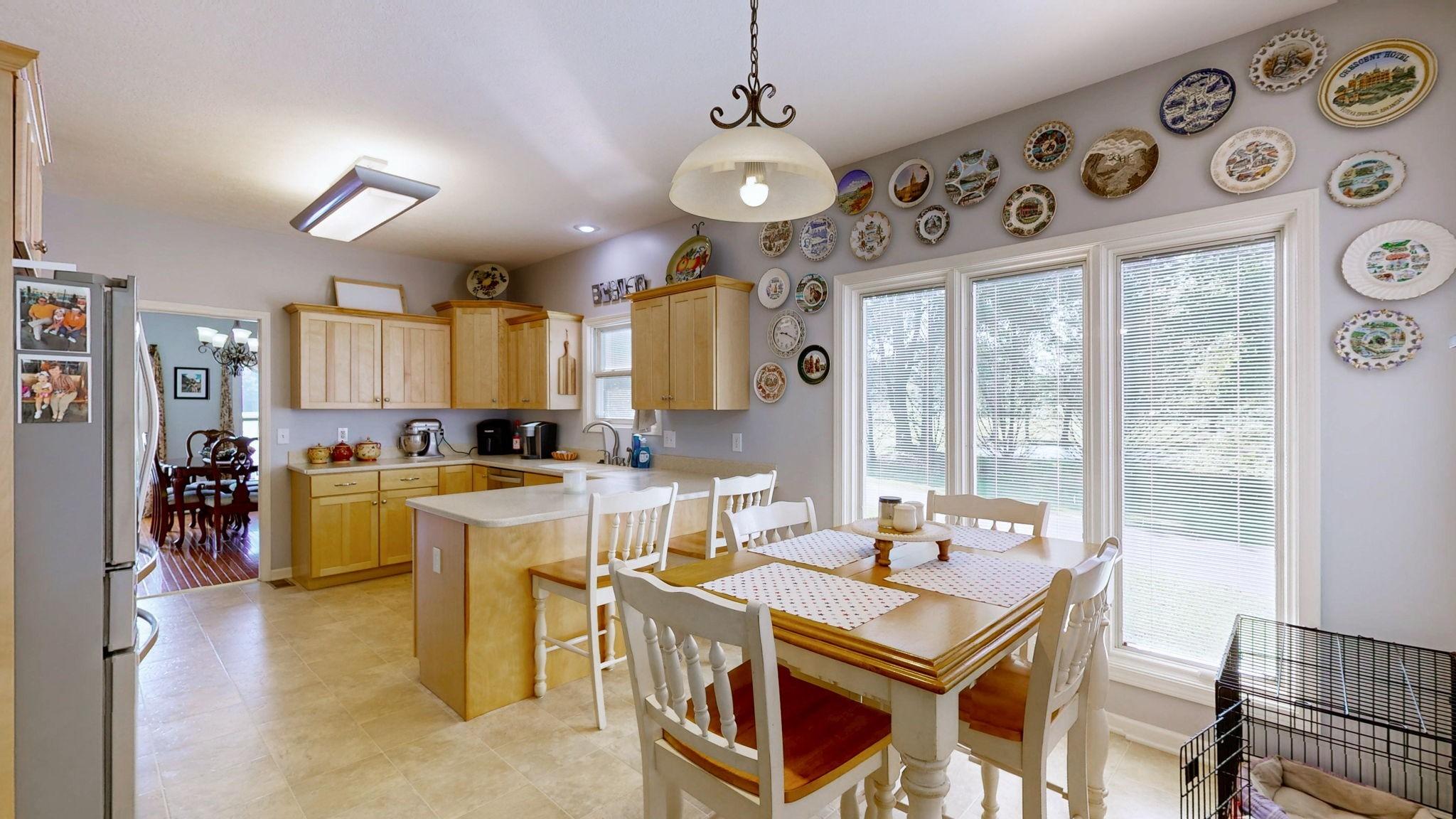 Foxhound Rd, Paris, TN 38242
