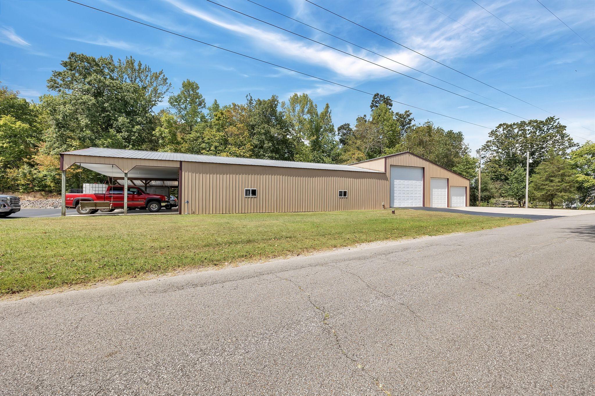 Brushy Rd, Centerville, TN 37033