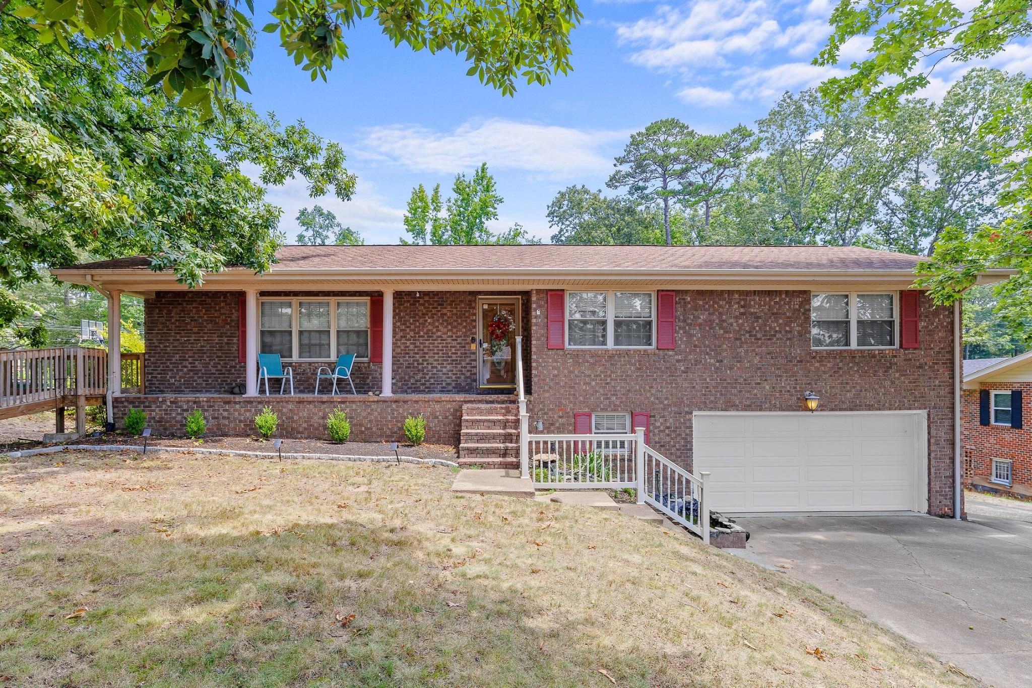 N Mission Oaks Dr, Chattanooga, TN 37412