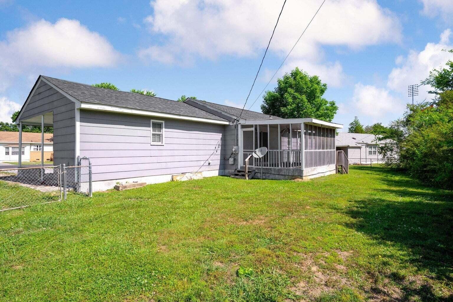 Hurst St, Chattanooga, TN 37412
