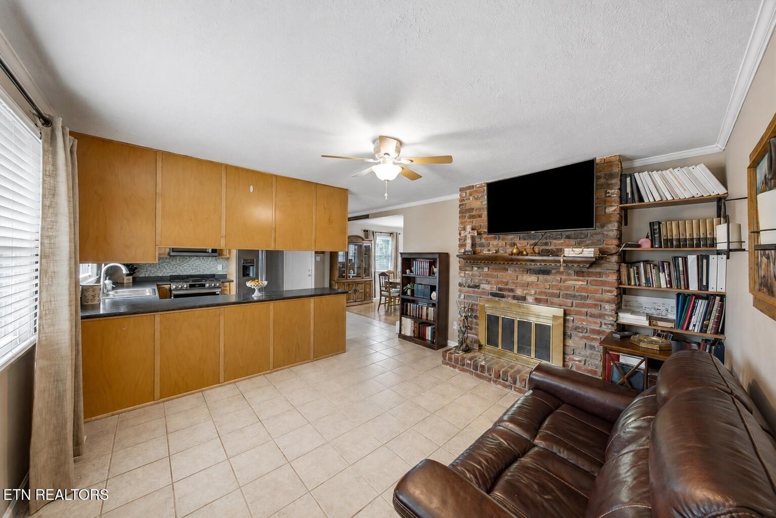 Shropshire Blvd, Powell, TN 37849