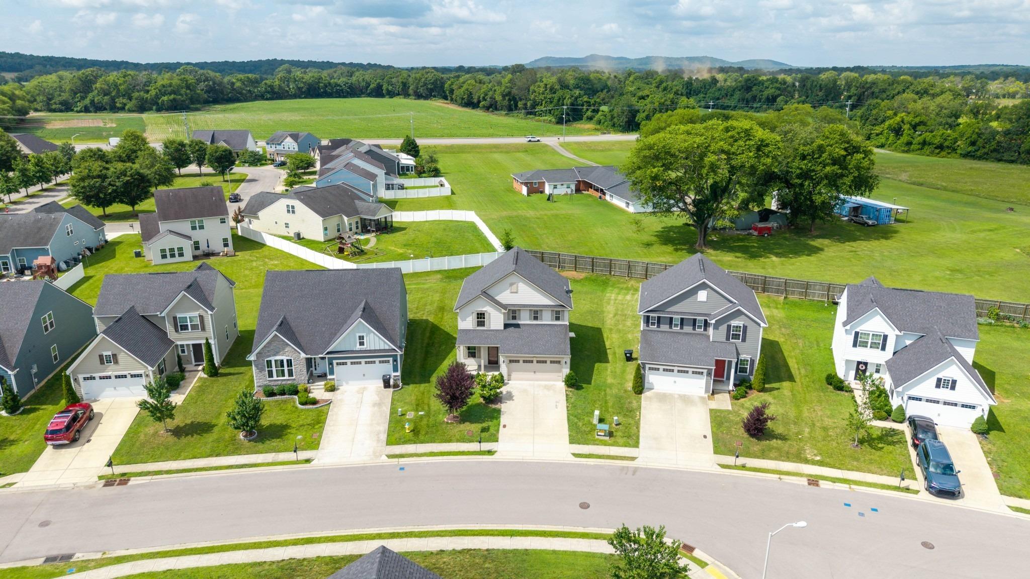 Leatherwood Dr, Murfreesboro, TN 37128