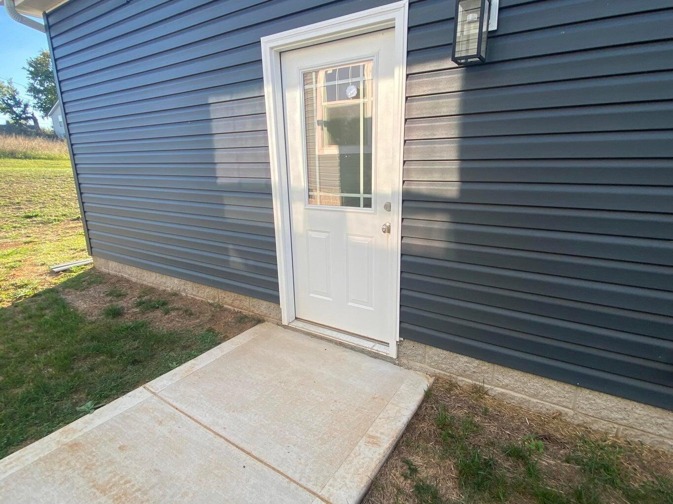 Dode St, Sweetwater, TN 37874