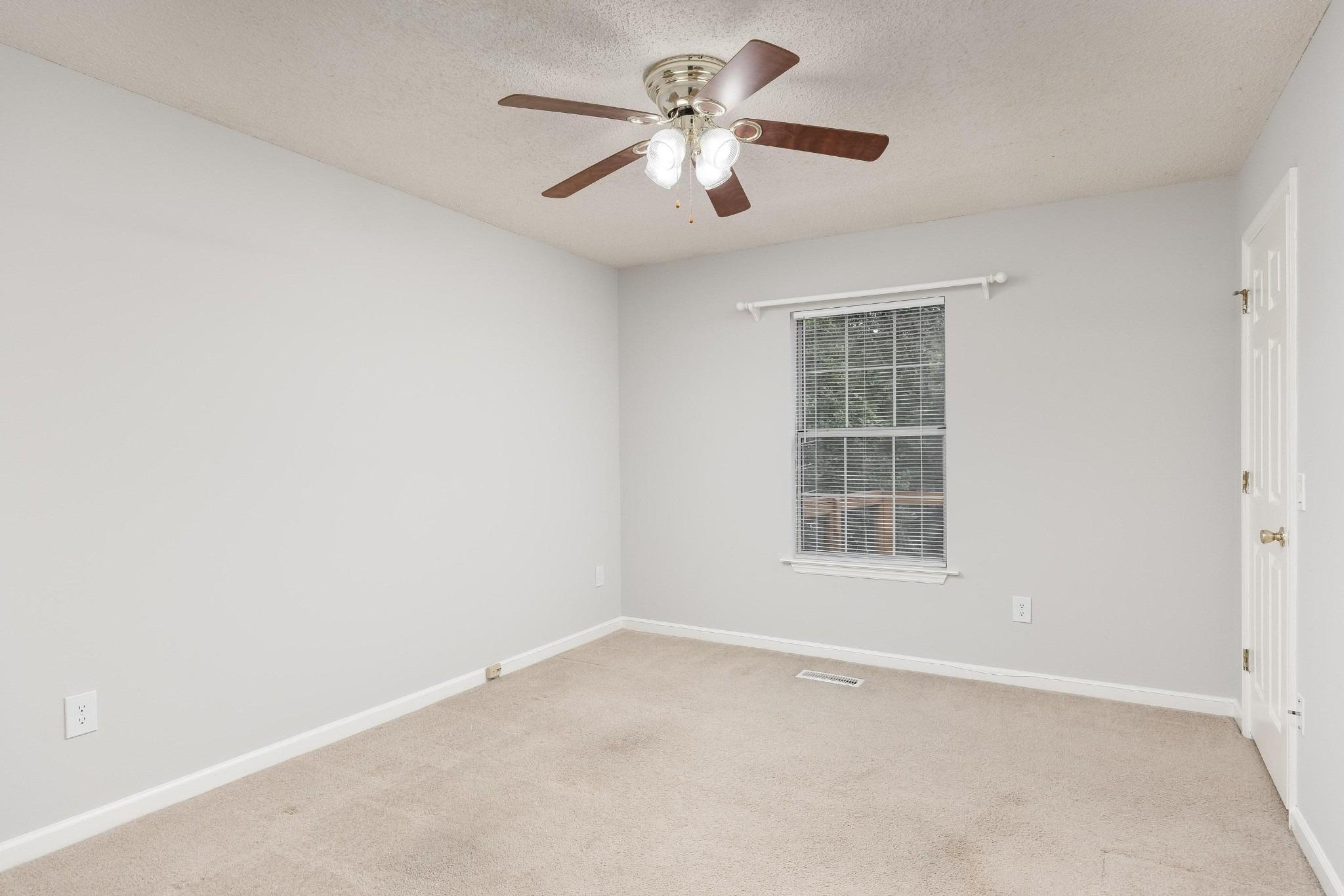 Parsons Pond Dr, Ooltewah, TN 37363