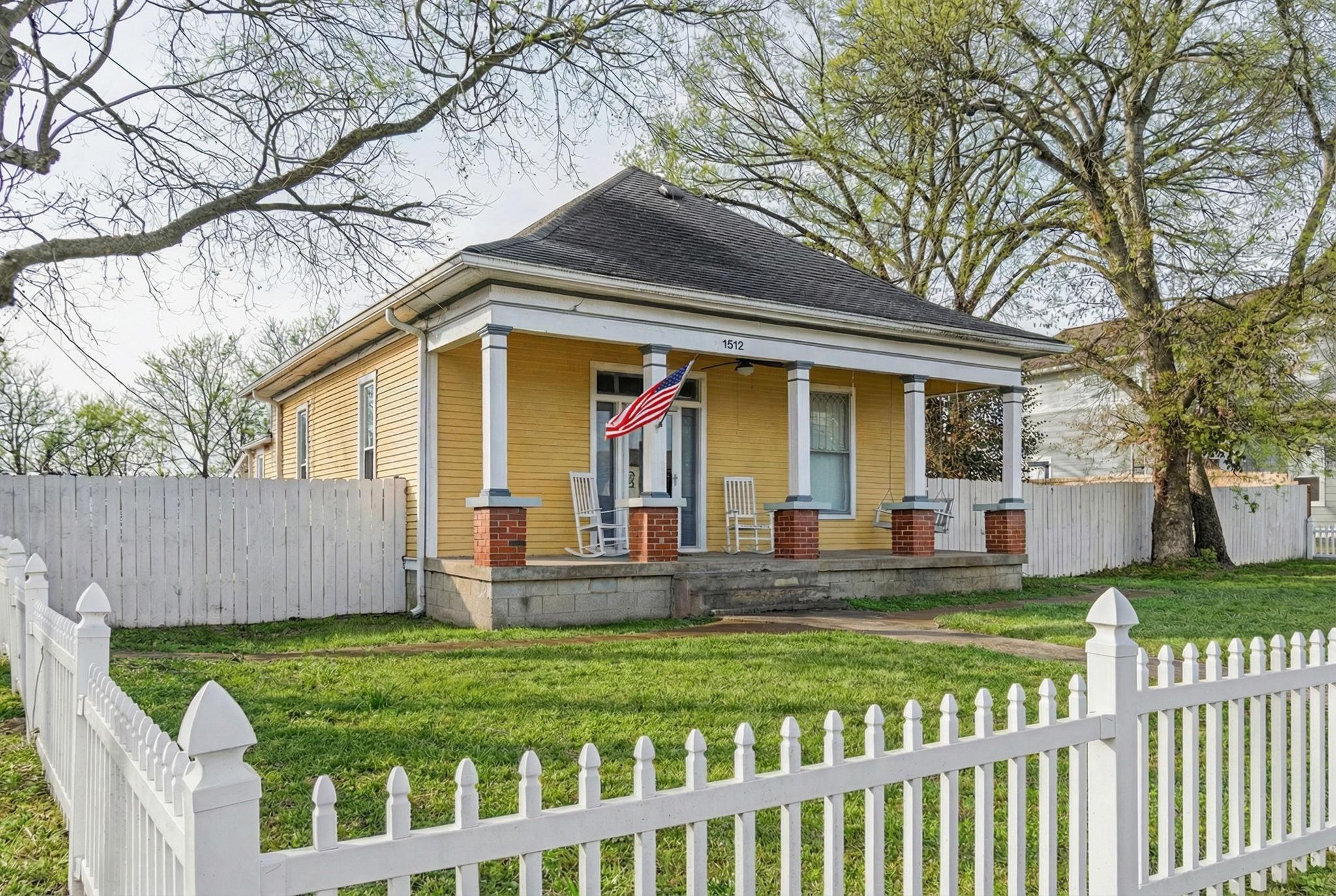 Meridian St, Nashville, TN 37207