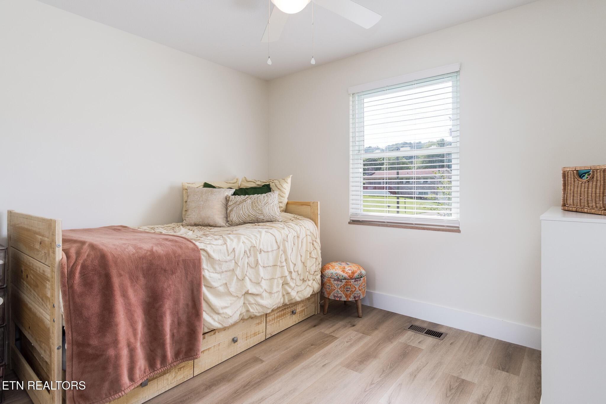 Foley Dr, Knoxville, TN 37918
