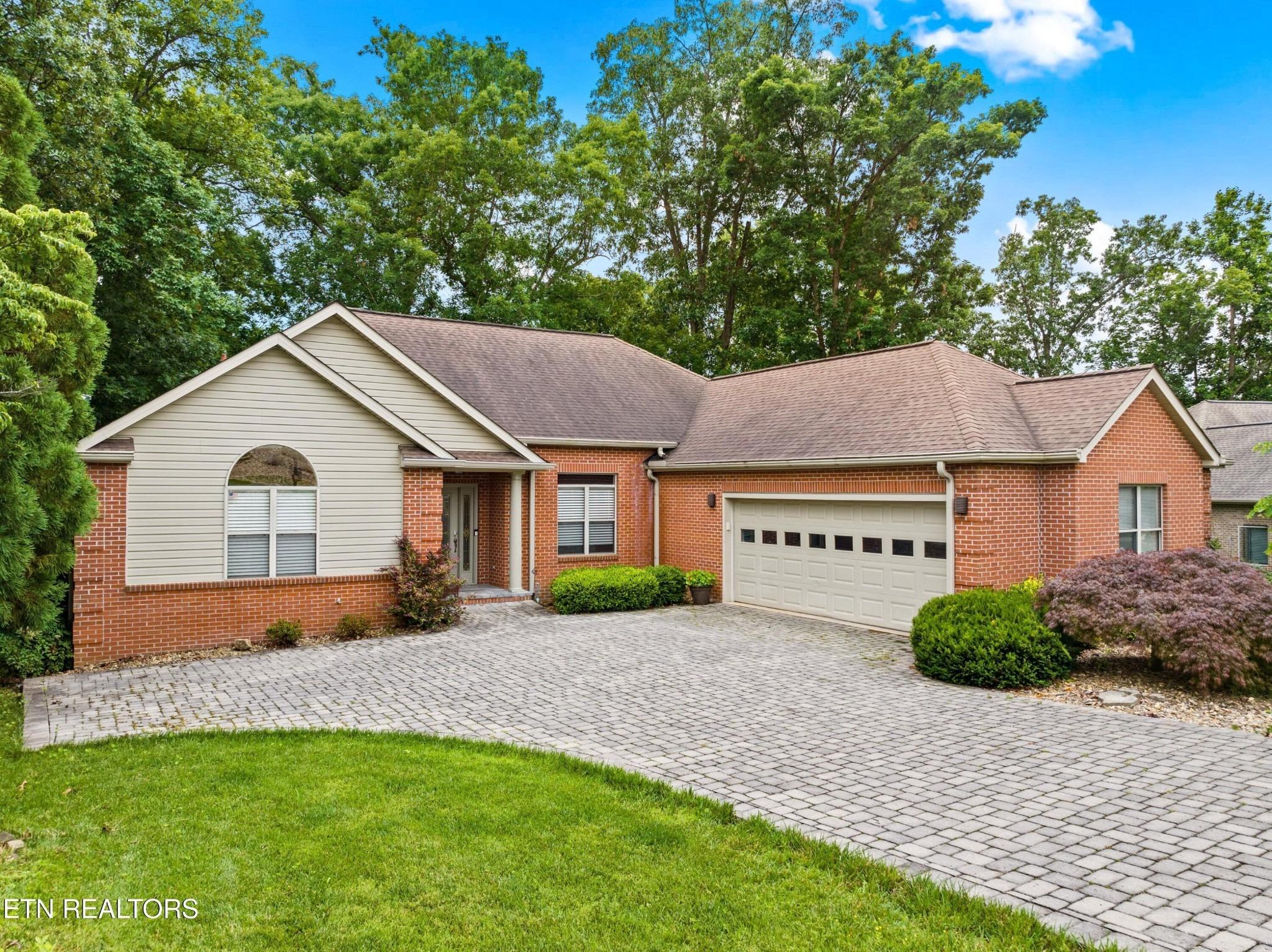 Tahlequah Ln, Loudon, TN 37774