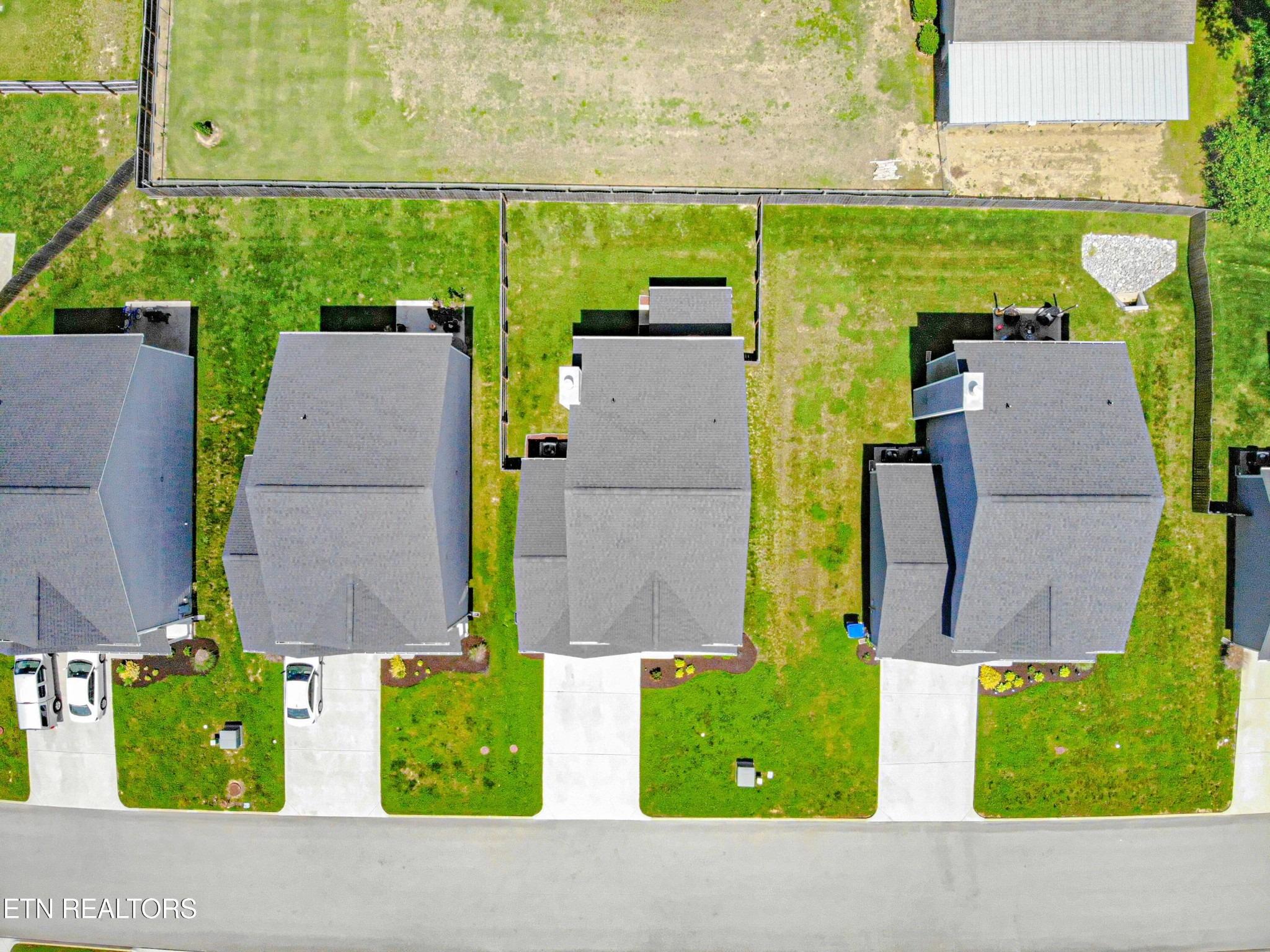 Albatross Ln, Knoxville, TN 37921