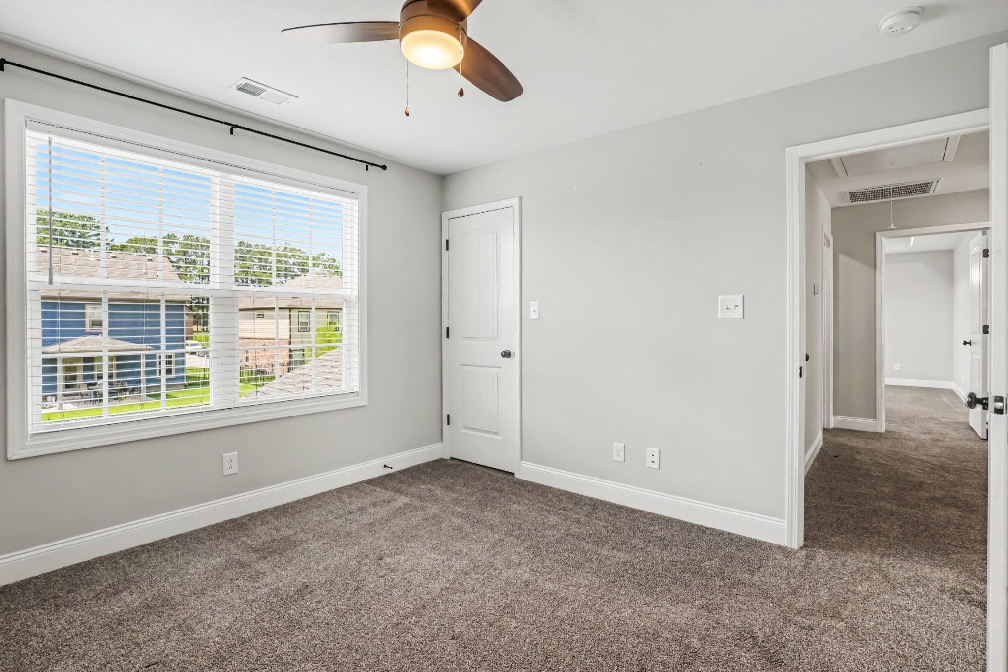 Dexter Dr, Clarksville, TN 37043