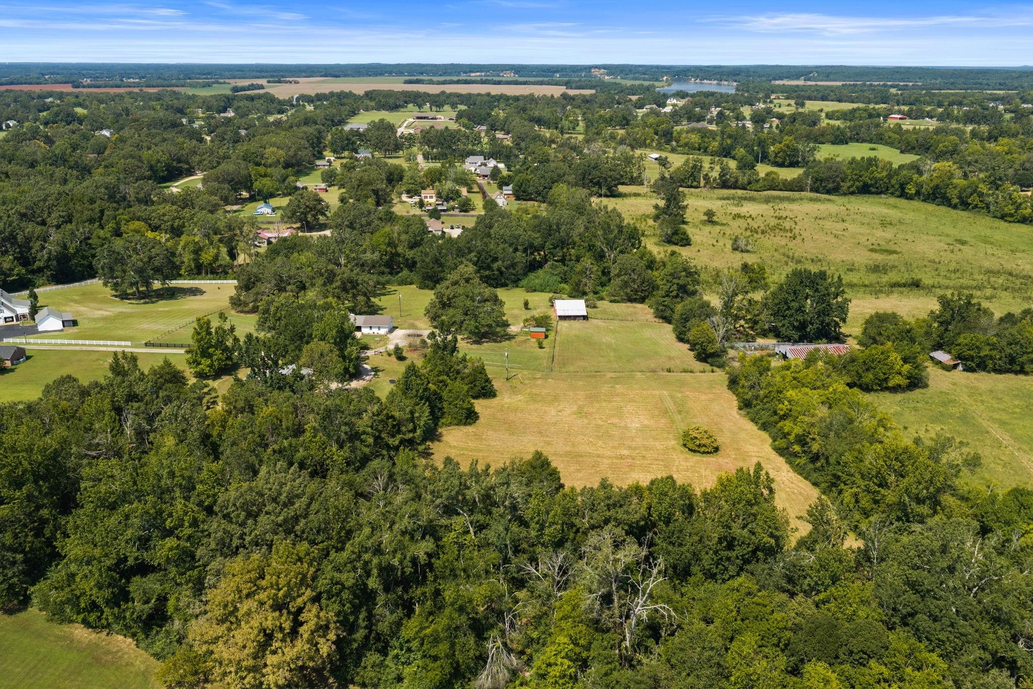 Autumn Ln, Savannah, TN 38372