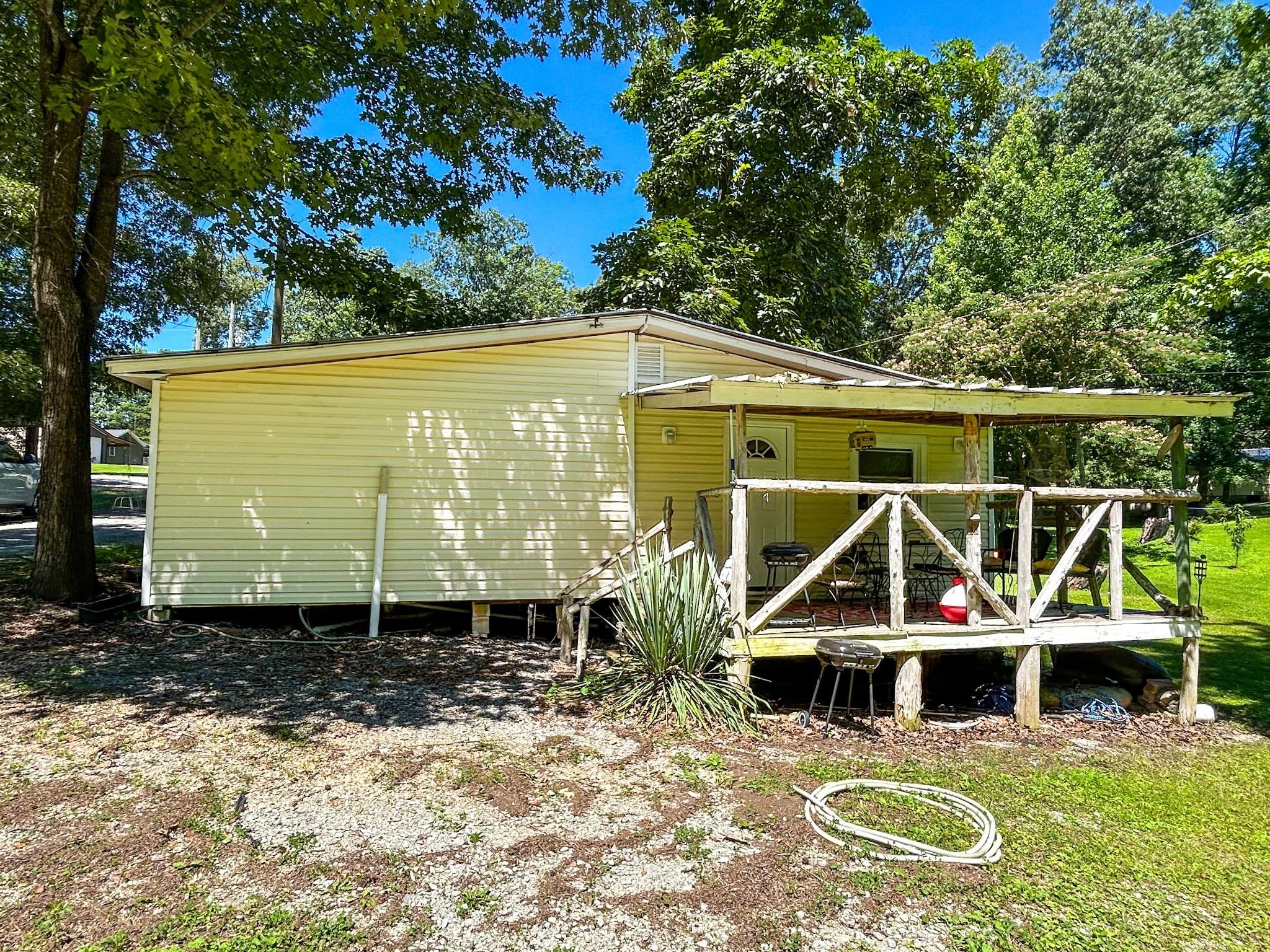 Apache Dr, Springville, TN 38256