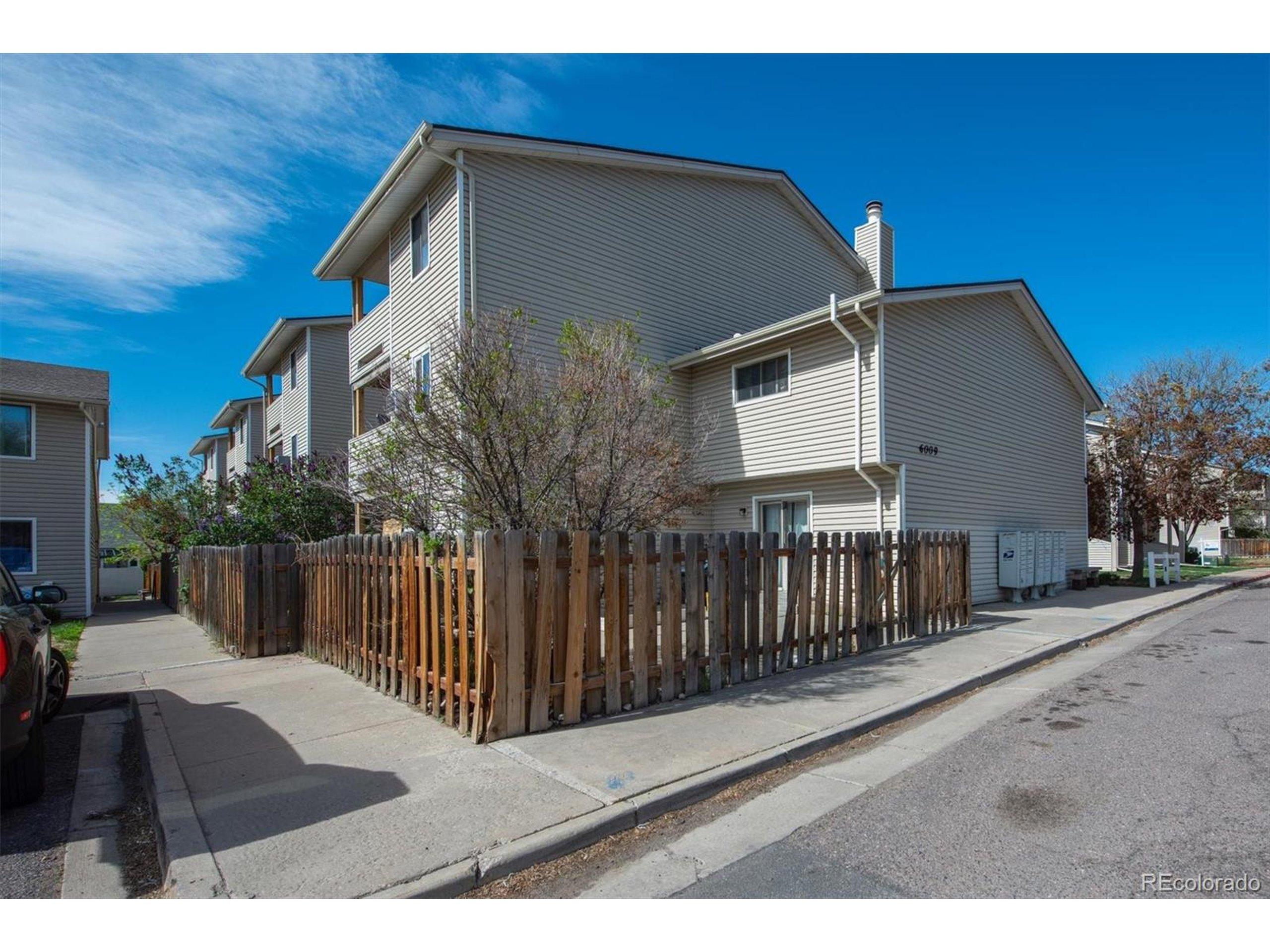 Yarrow St, Arvada, CO 80004