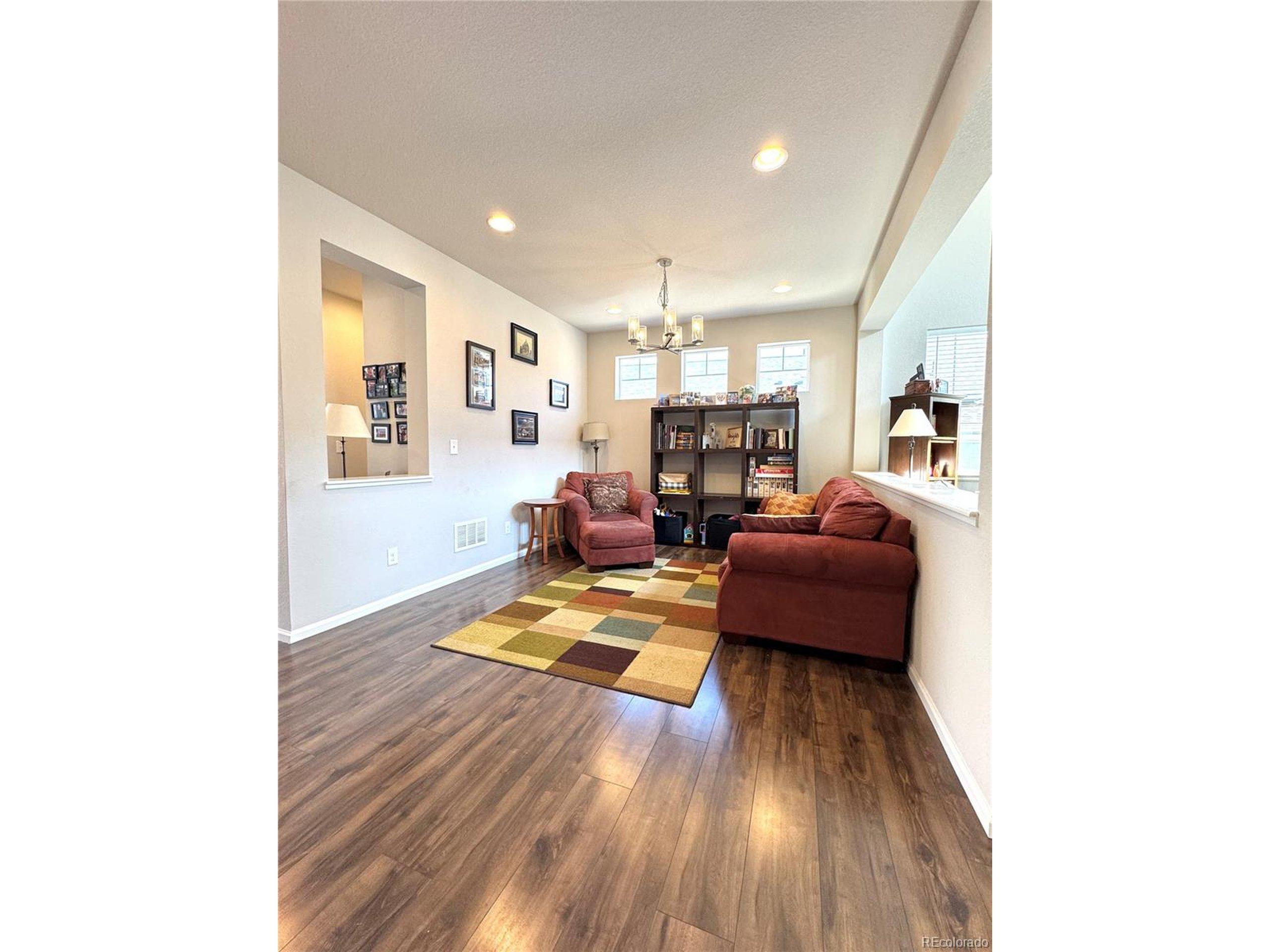 S Shady Grove Ct, Aurora, CO 80016