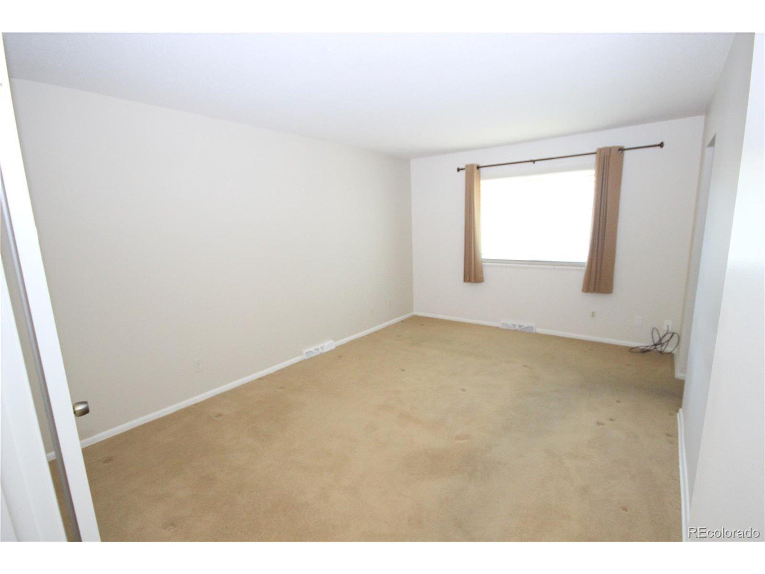 W Cedar Cir, Lakewood, CO 80226