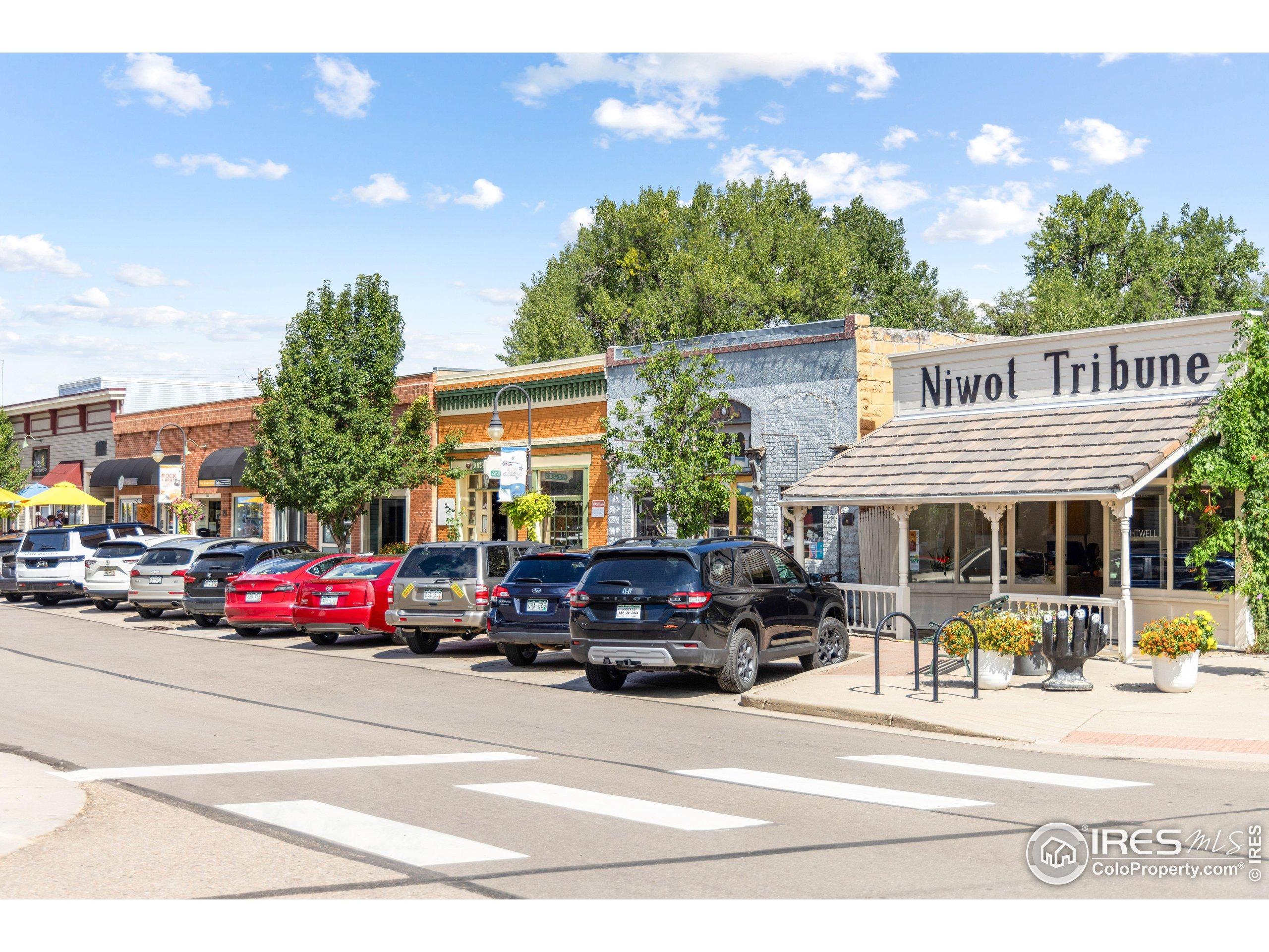 Asher Ct, Longmont, CO 80503