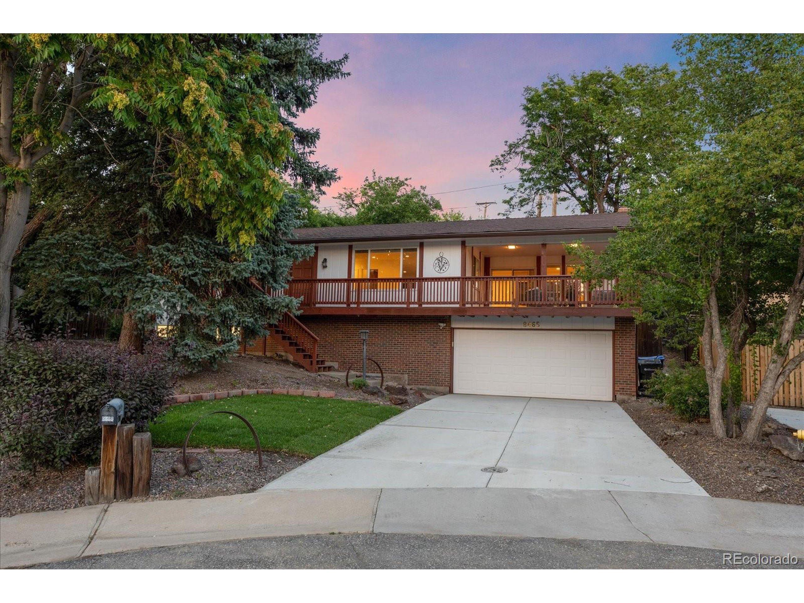 W 66th Cir, Arvada, CO 80004