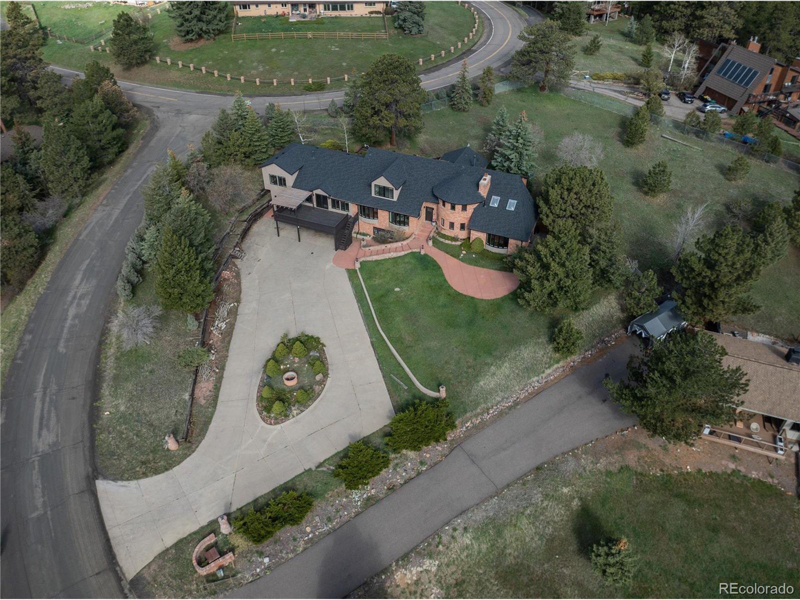 Paradise Cir, Golden, CO 80401