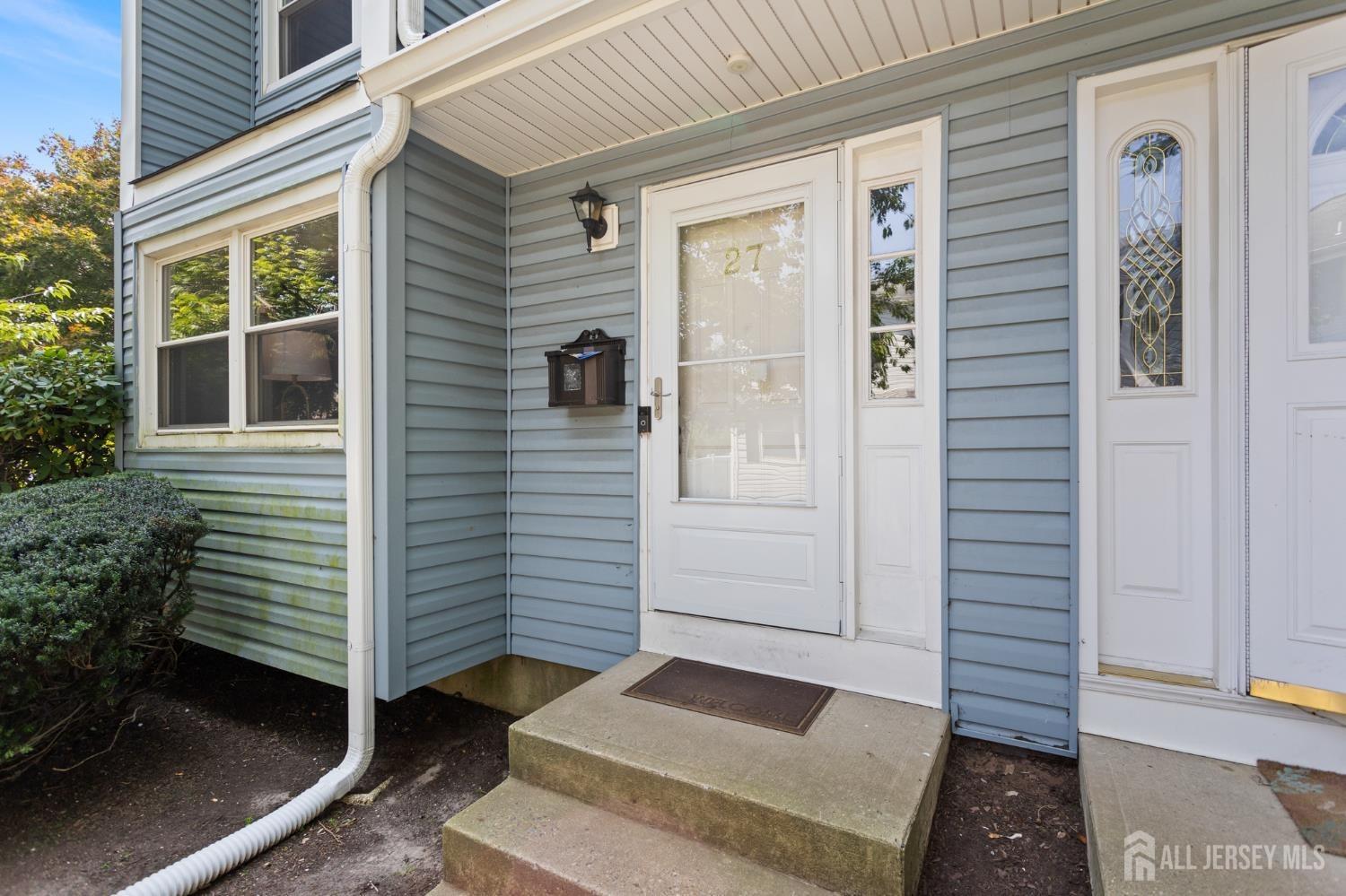 Davids Ct, Dayton, NJ 08810