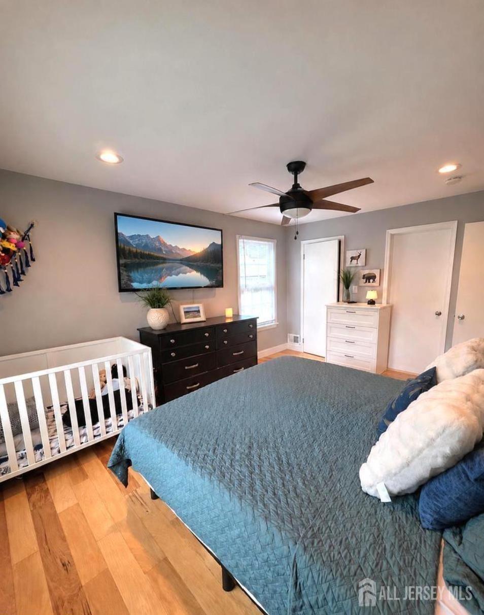 Hemlock Ct, Trenton, NJ 08619