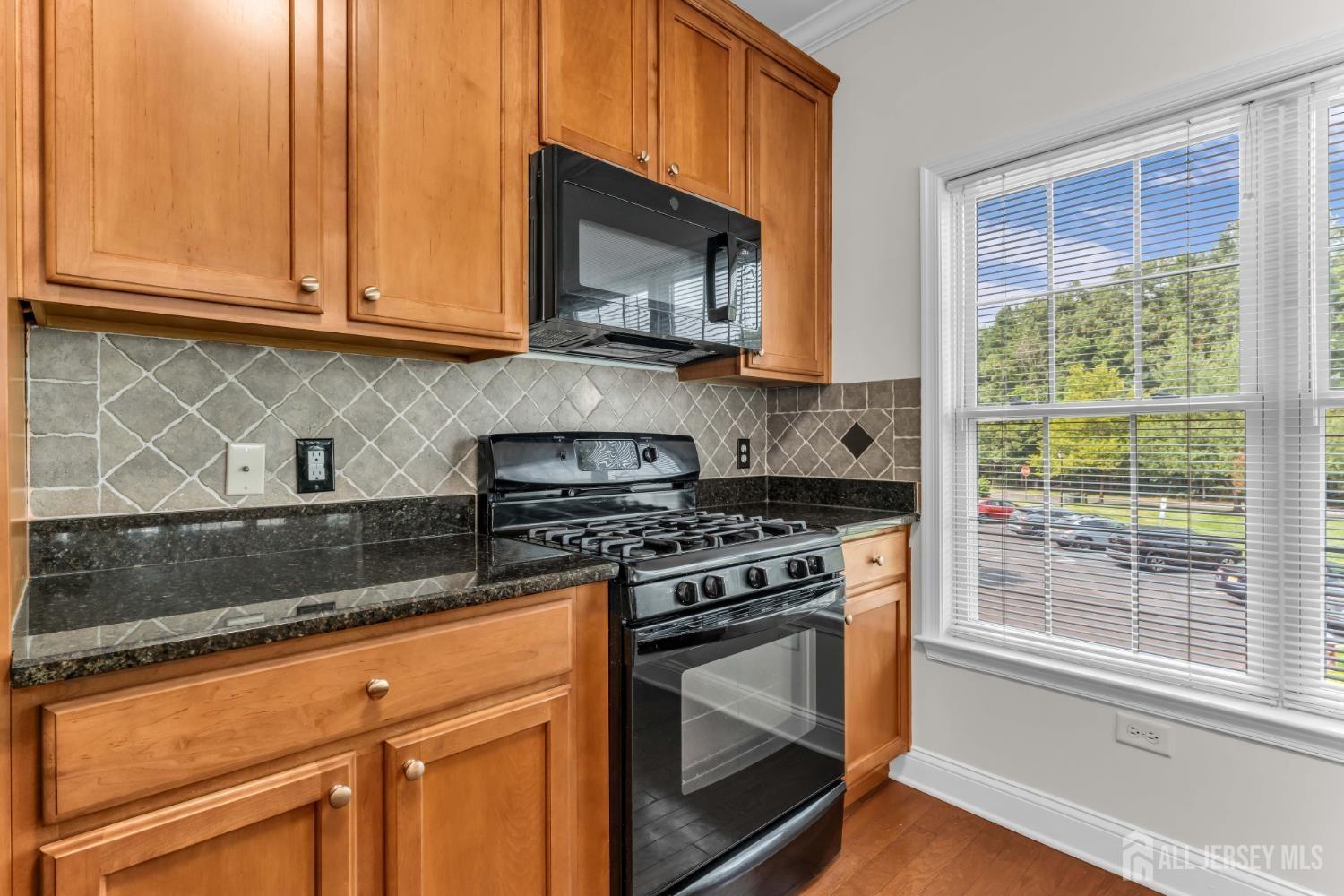 Falston Cir, Old Bridge, NJ 08857