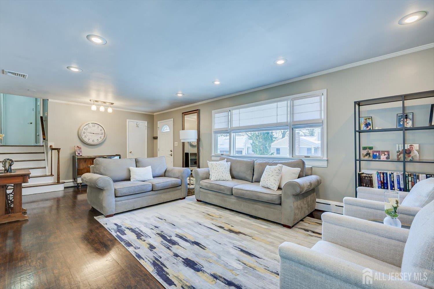 Olden Rd, Edison, NJ 08817