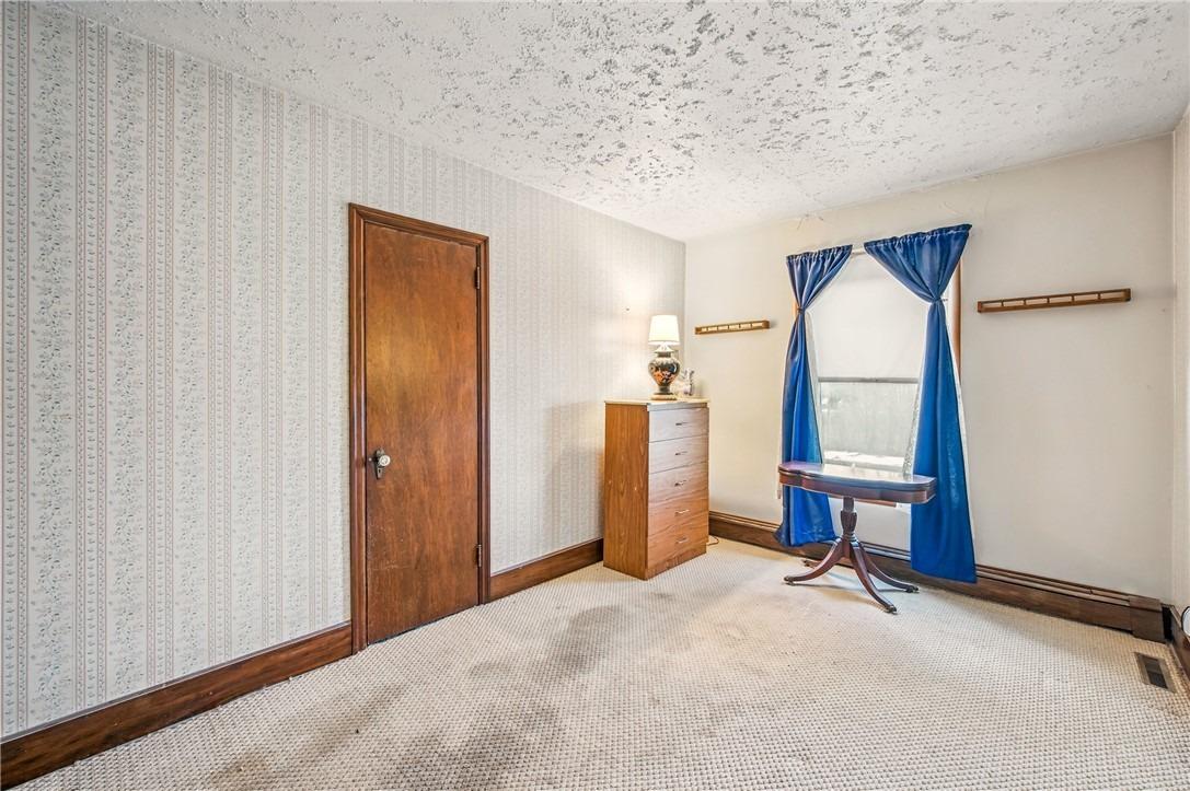 S Hermitage Rd, Hermitage, PA 16148