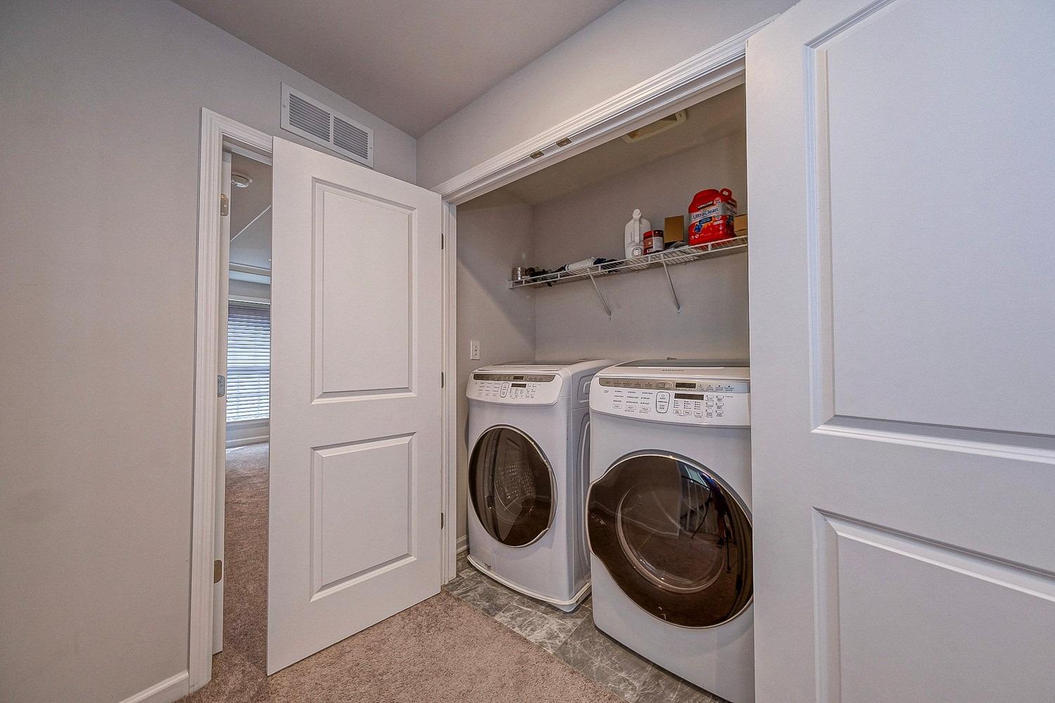 Meeder Ln, Cranberry Township, PA 16066