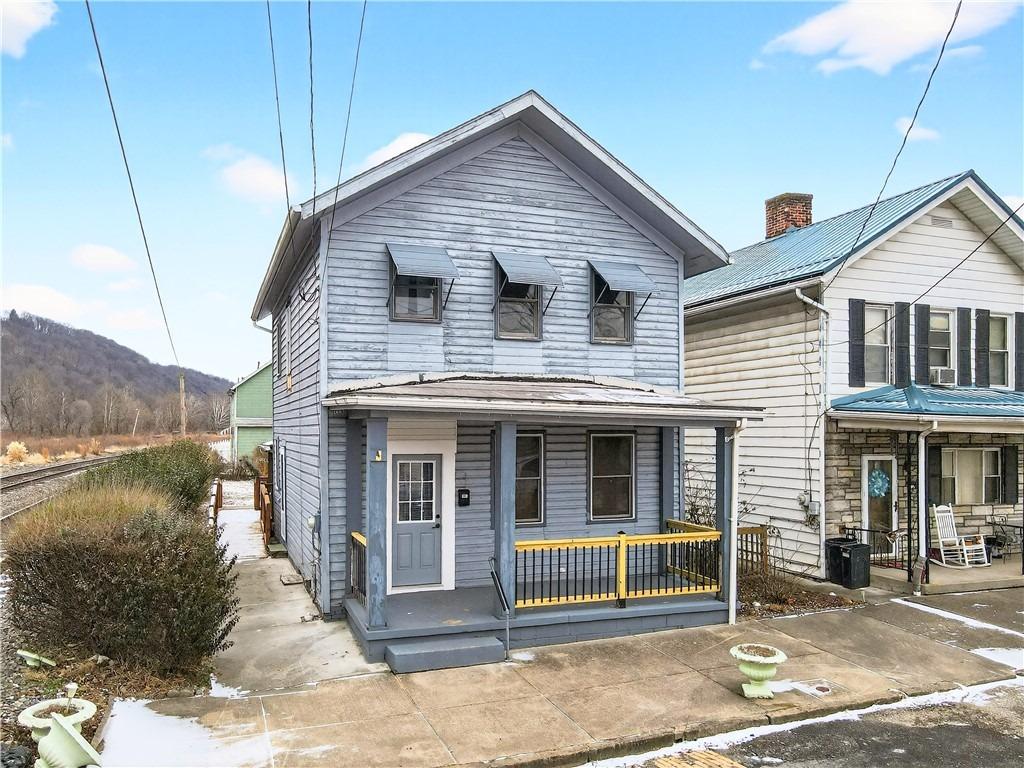 7th St, Monongahela, PA 15063