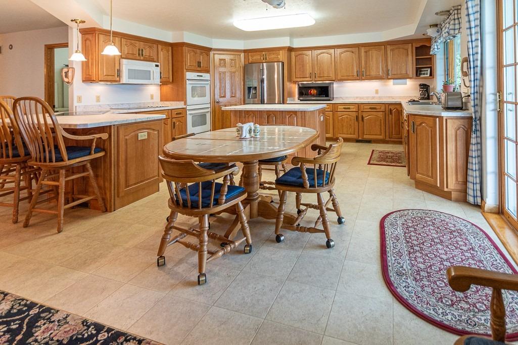 Latonka Dr, Mercer, PA 16137