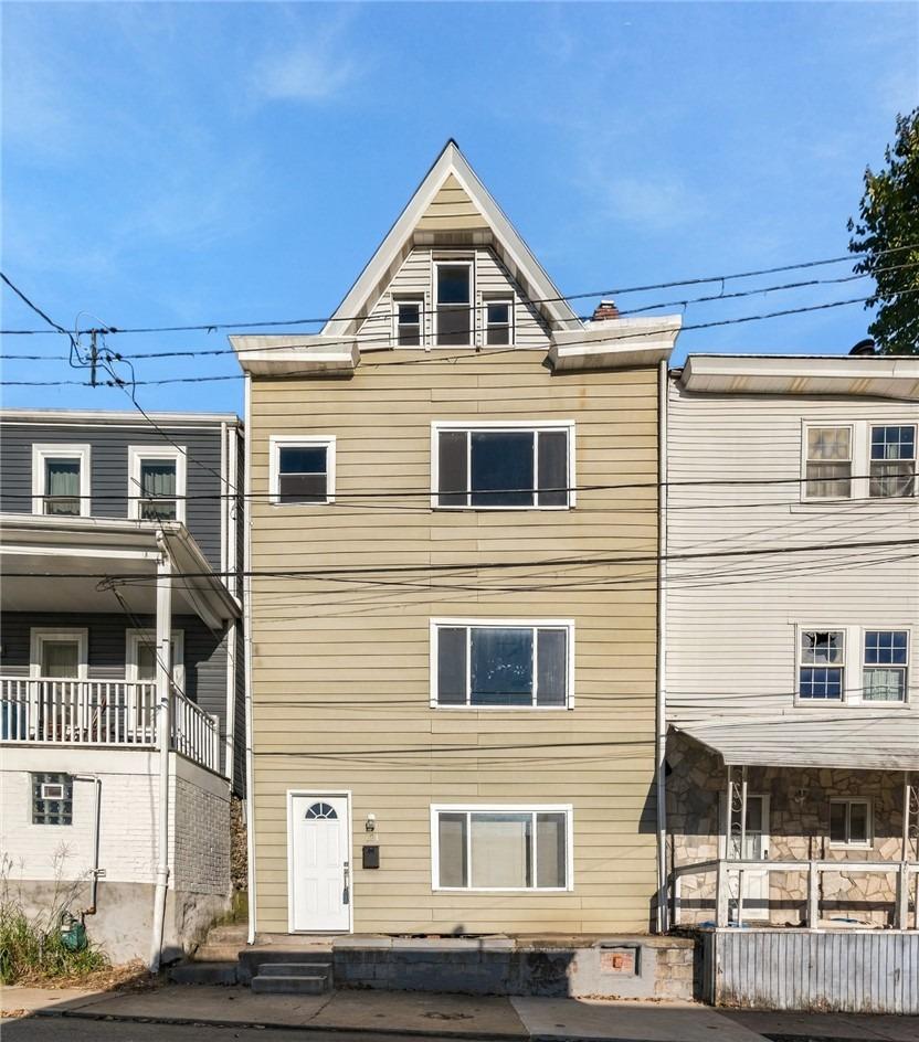 Lippert St, Pittsburgh, PA 15209