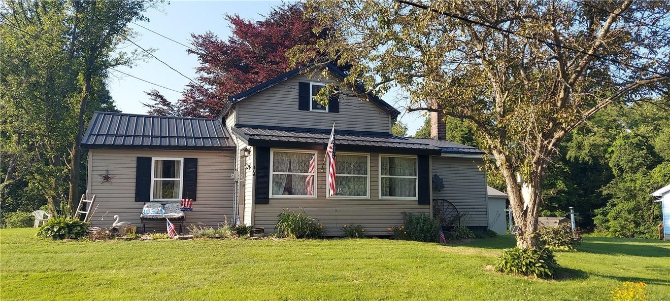 Tanner Rd, Greenville, PA 16125