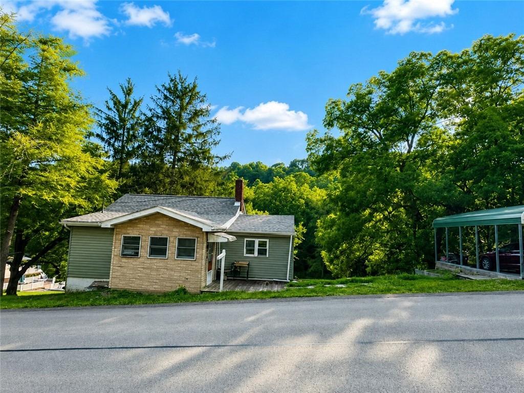 Fishpot Rd, Fredericktown, PA 15333