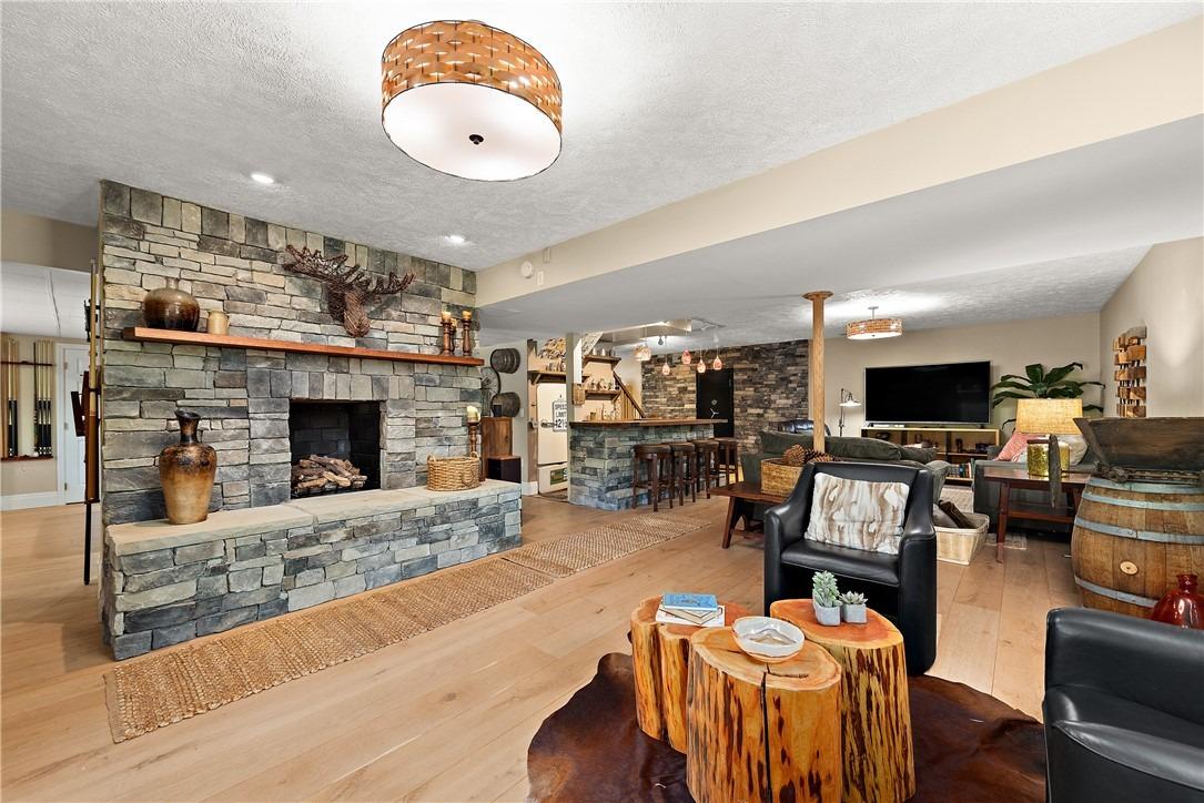 Lang Rd, Sewickley, PA 15143