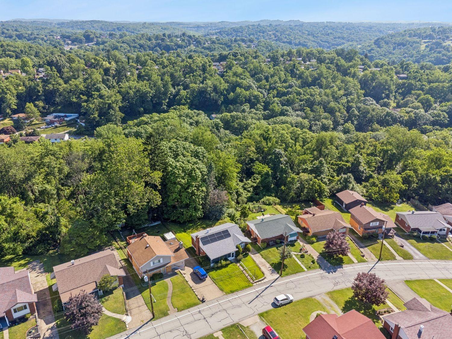 Dunbar Dr, Pittsburgh, PA 15235