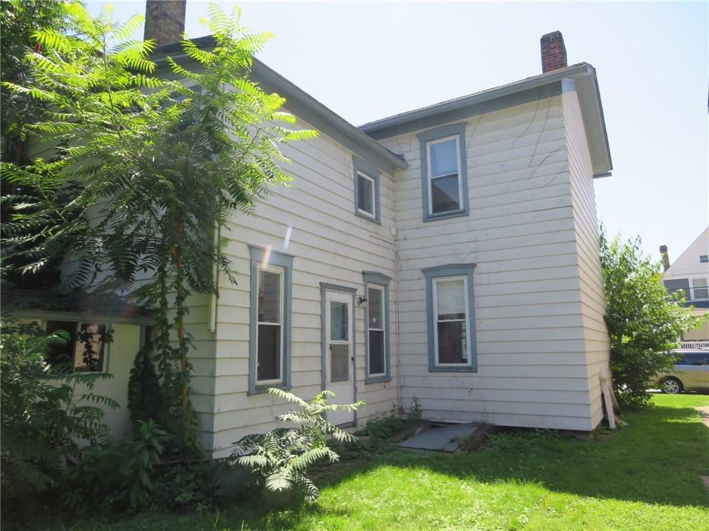 10th Ave, New Brighton, PA 15066