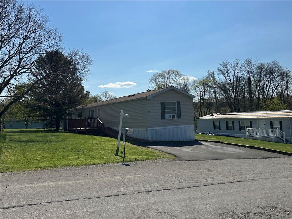 Brook Ln, Valencia, PA 16059