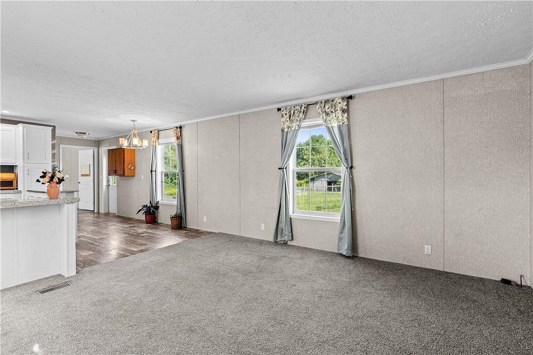 Saxonburg Rd, Butler, PA 16002
