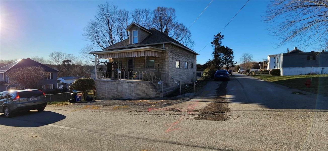 East St, Cardale, PA 15420