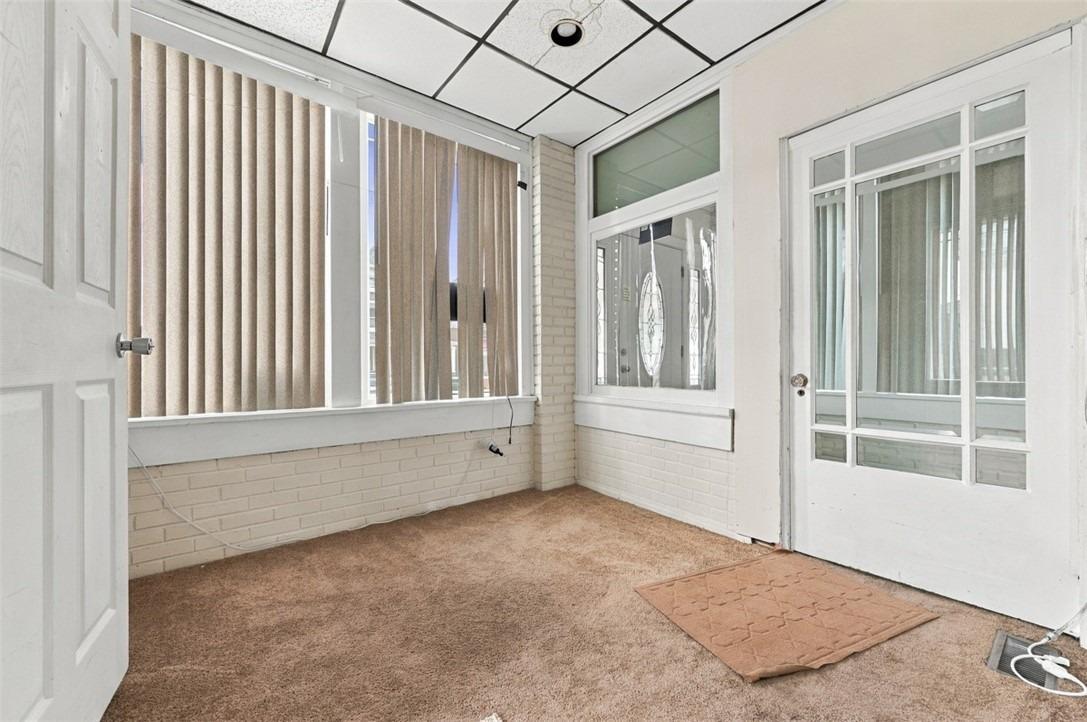 Ridge Ave, New Kensington, PA 15068