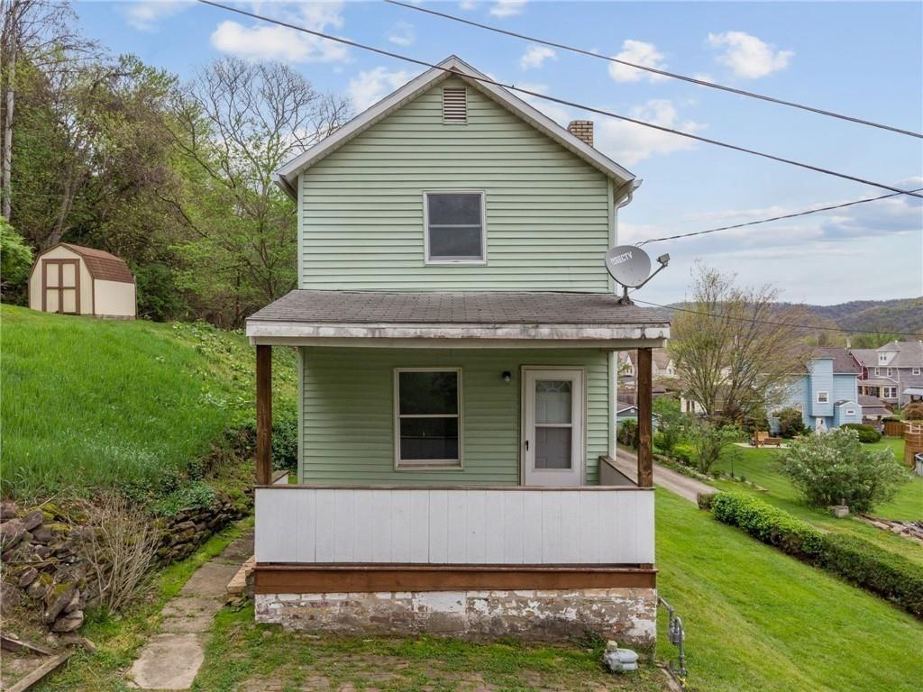 Harrison Ave, East Vandergrift, PA 15629