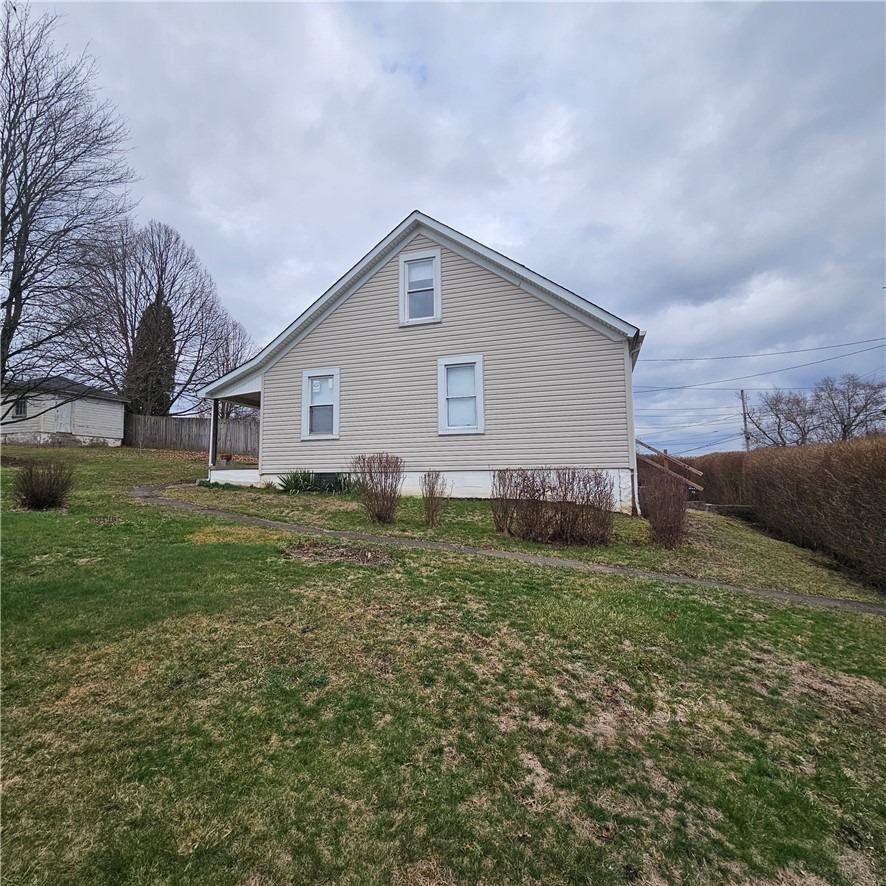 26th St, Beaver Falls, PA 15010