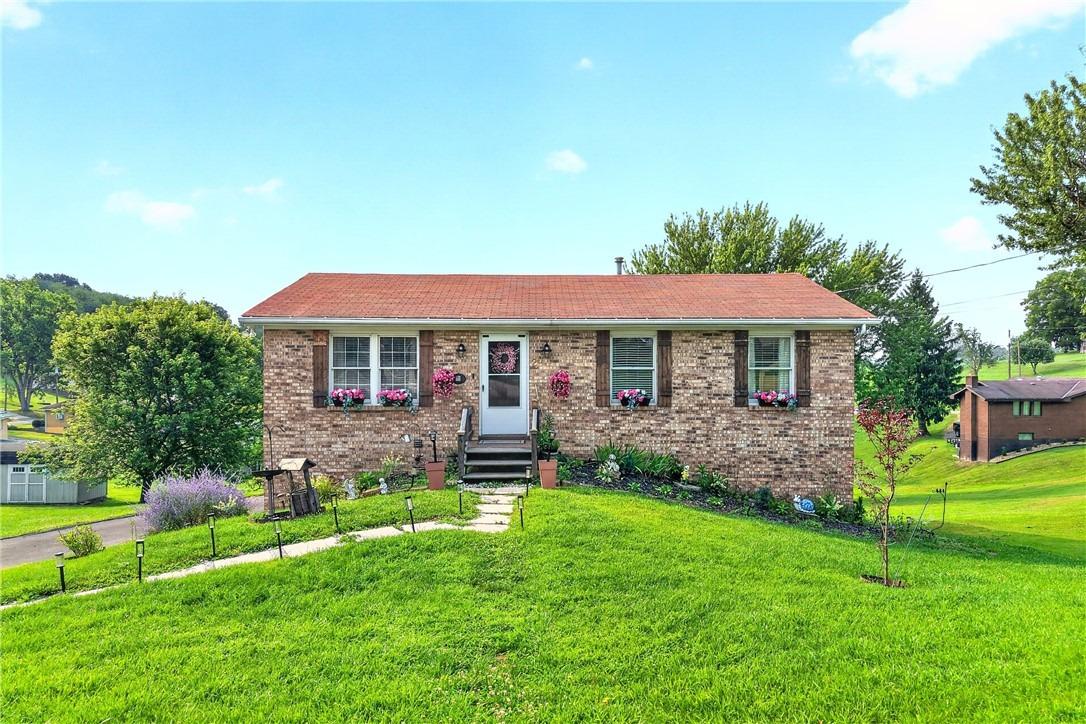 Irwin Dr, Monongahela, PA 15063