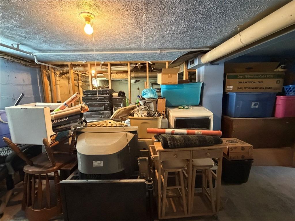 Lewis Run Rd, Clairton, PA 15025