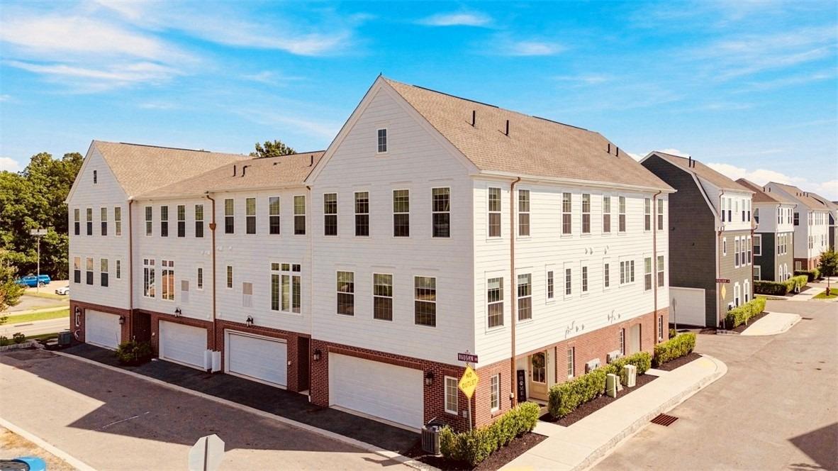 Vaughn Ln, Cranberry Township, PA 16066
