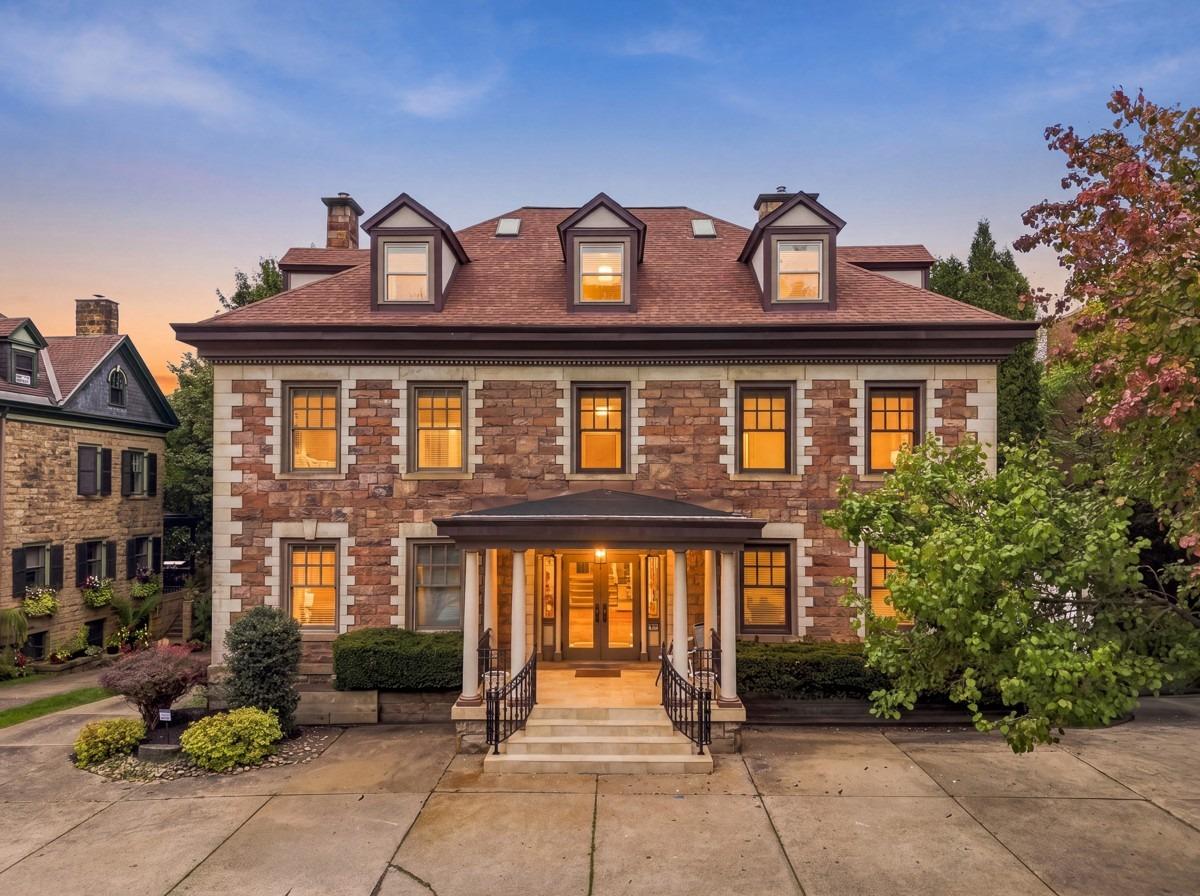 5th Ave, Pittsburgh, PA 15232