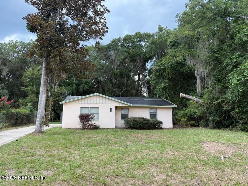 Woodlawn Rd, Satsuma, FL 32189
